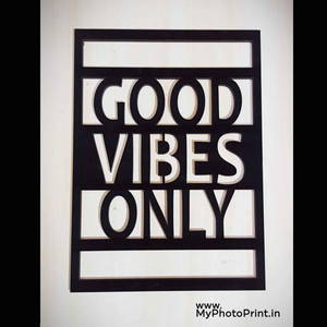 GOOD VIBES ONLY Wooden Wall Decoration